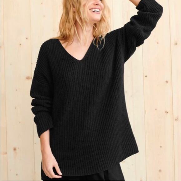 Jenni Kayne Charcoal V-Neck Sweater - Picture 2 of 11